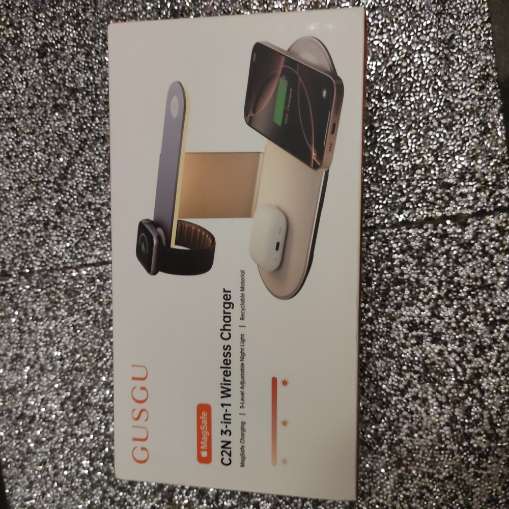 C2N 3-in-1 Wireless Charger - White